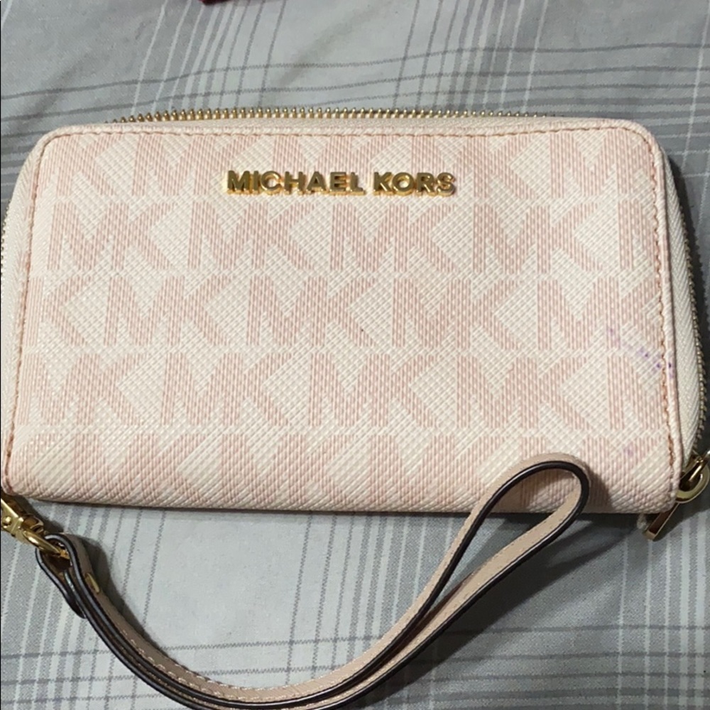 Micheal Kors Large Phone Wallet Wristlet